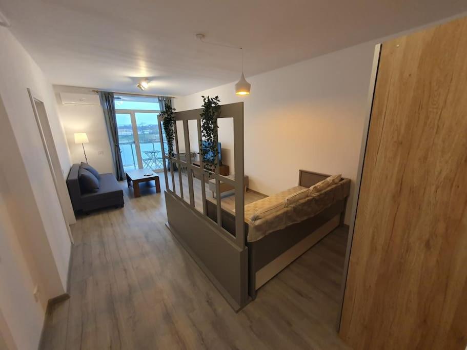 Appartamento New Luxury Flat Near City Center Timisoara Esterno foto